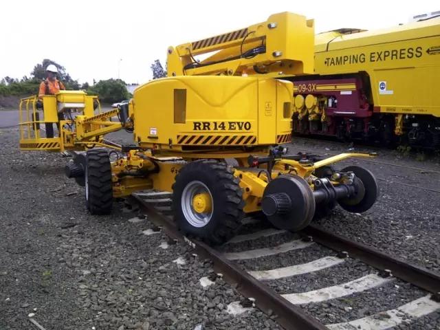 路軌兩用高空作業車 路軌兩用高空作業車