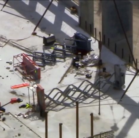 剪叉式高空作業平臺翻到 剪叉式高空作業平臺翻到